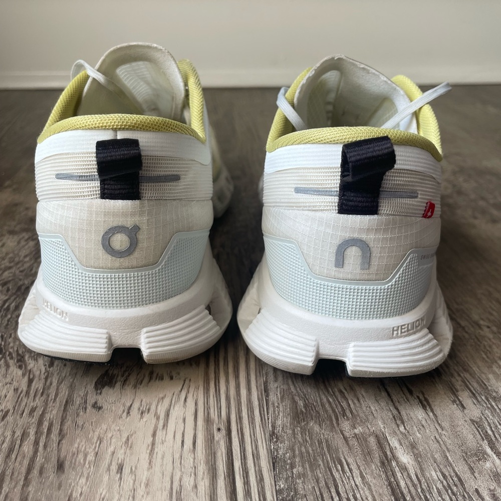 On Running X Shift - Picture 3 of 11